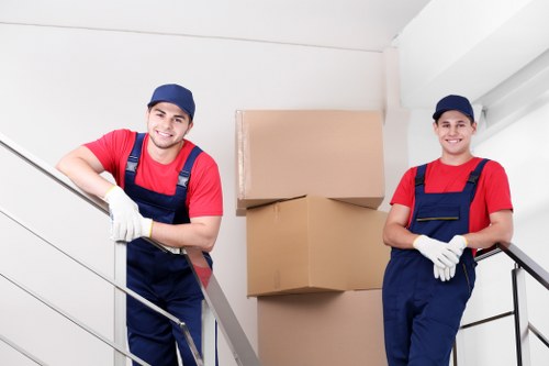 Home moving service for family properties and apartments in Edgware